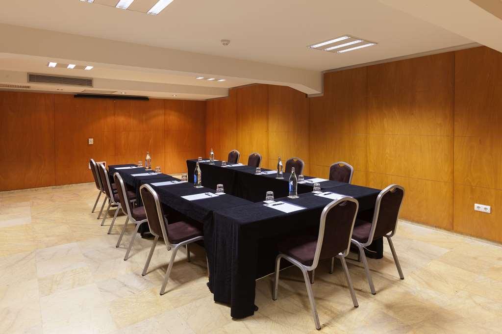 Occidental Santa Cruz Contemporaneo Hotel Facilities photo