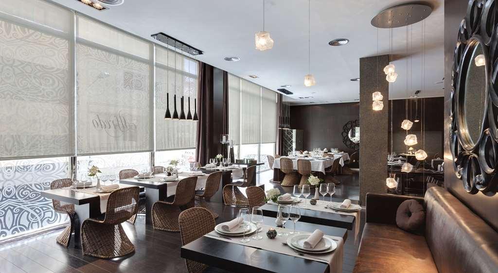 Occidental Santa Cruz Contemporaneo Hotel Restaurant photo