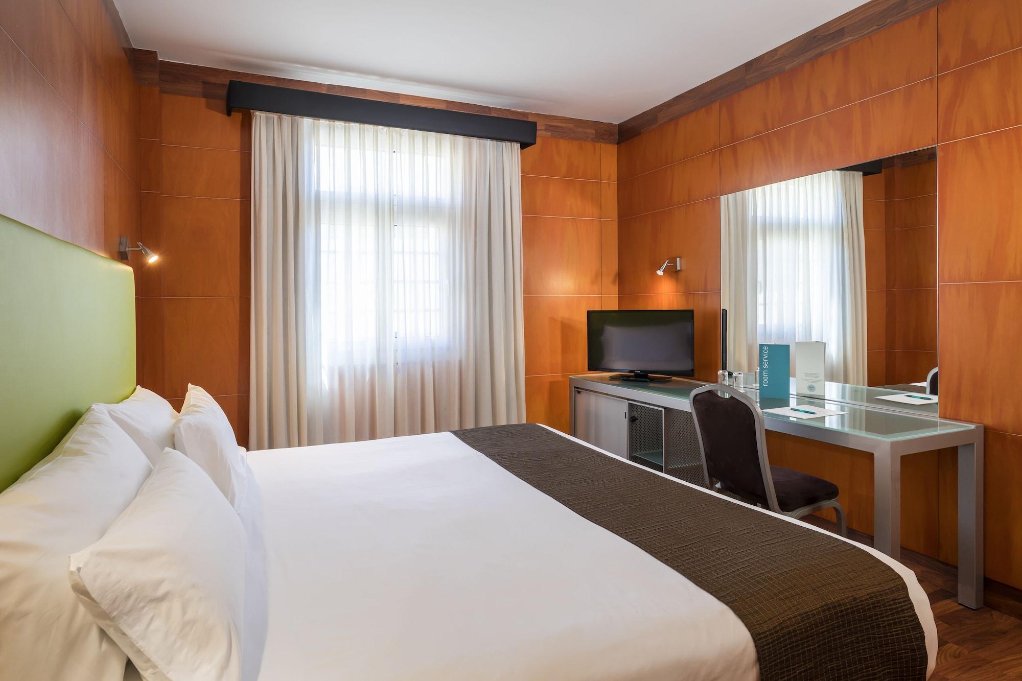 Occidental Santa Cruz Contemporaneo Hotel Exterior photo